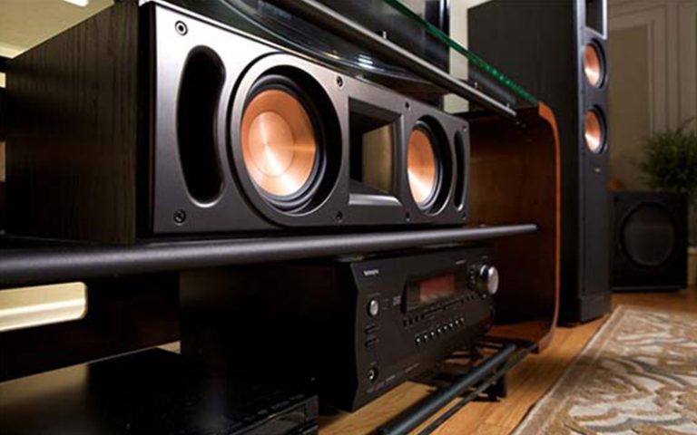 Bringing the Theater Home: The Ultimate Guide to Home Cinema Installation for Movie Enthusiasts